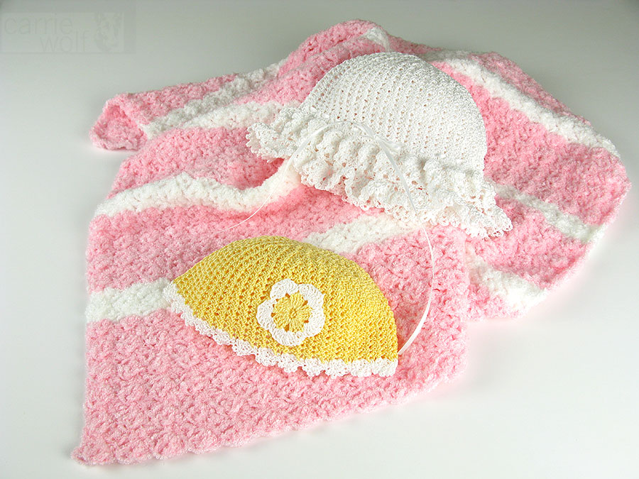EASY ONE BALL BABY BLANKET AND HAT SET | FAVECRAFTS.COM
