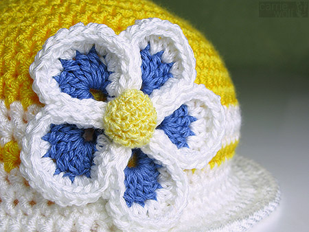 sunny yellow crochet hat daisy closeup