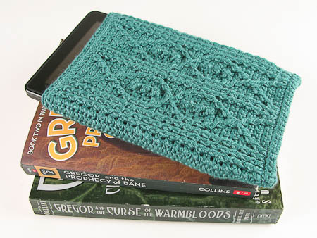 Carrie Wolf - Crochet Kindle Fire Cover Pattern